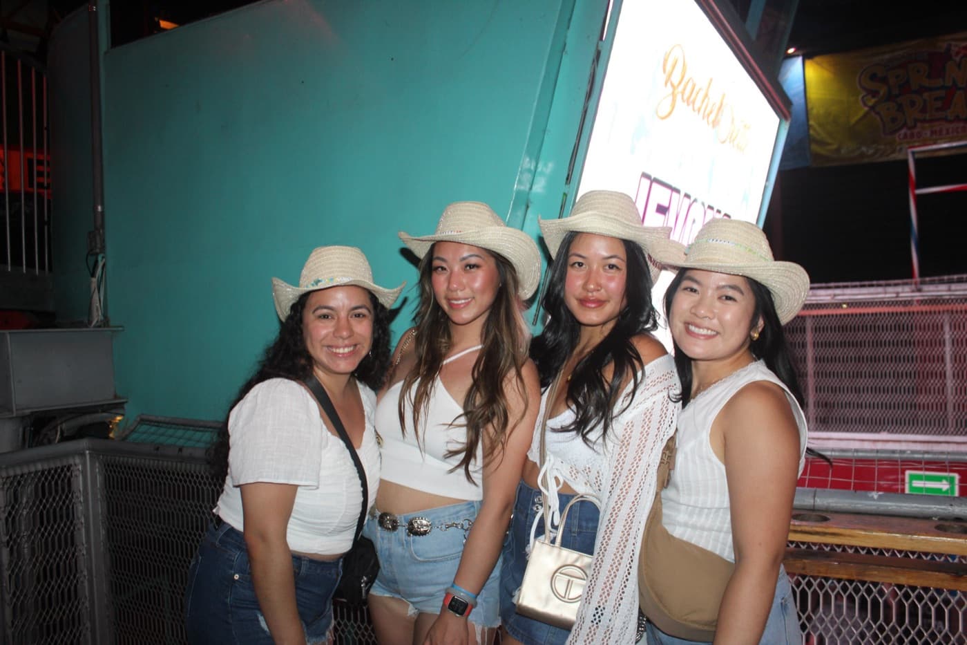 Cinco de Mayo Drink-Oh de Mayo party at El Squid Roe Cabo San Lucas — photo 3